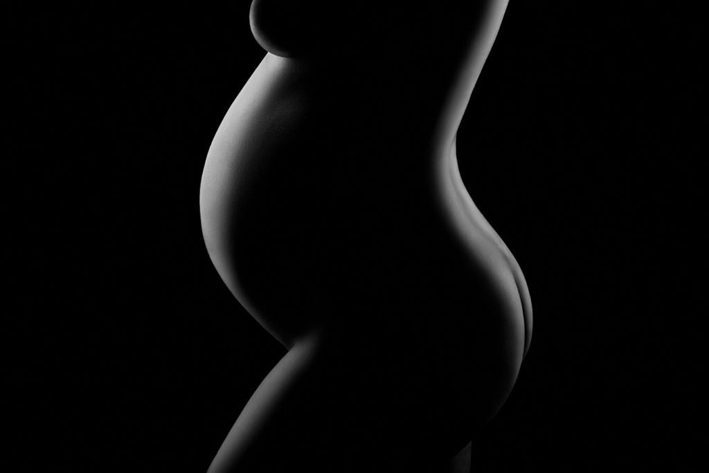 Maternity floral bra sets  Couple pregnancy photoshoot, Pregnancy  photoshoot, Pregnancy shoot